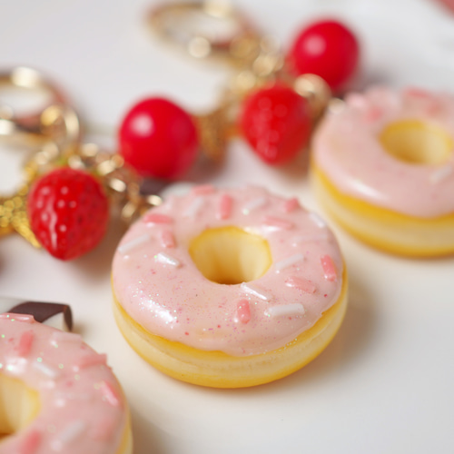 POPドーナツキーホルダー（ピンク） キーホルダー Fairy Candy 通販