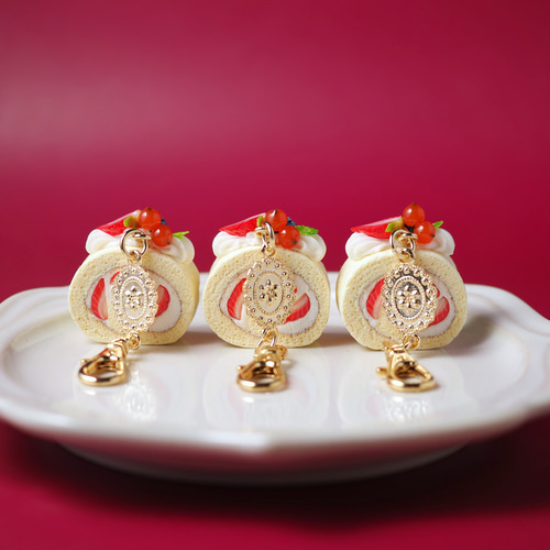 ミニ】いちごロールケーキチャーム キーホルダー Fairy Candy