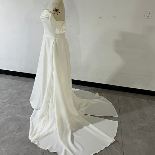 パーティードレス オフホワイト オフショルダー スリット ファスナー  