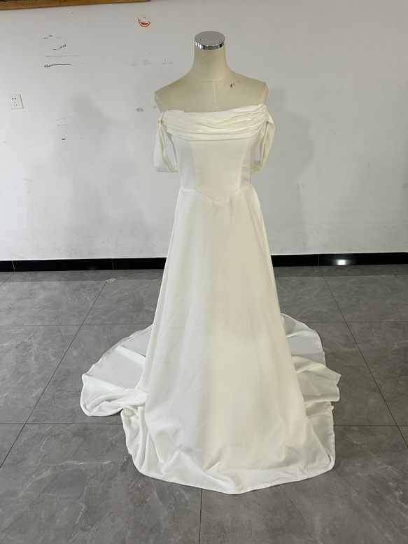 パーティードレス オフホワイト オフショルダー スリット ファスナー  