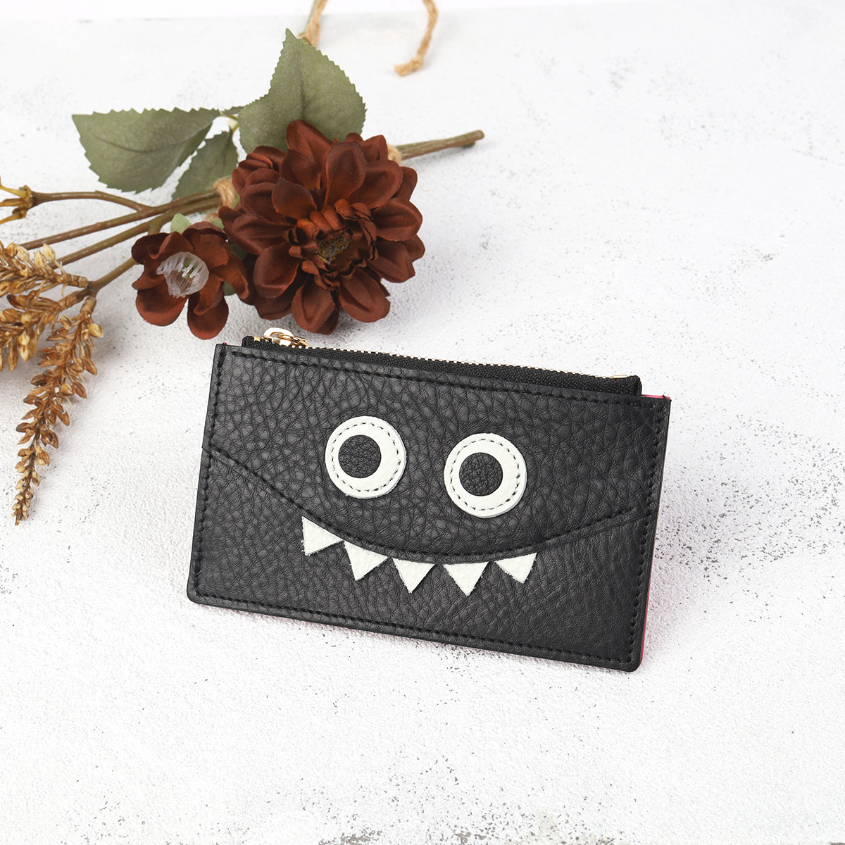 【ブラック】思わず誰かに見せたくなる/身軽に時短決済♪最軽量のスマート財布/フラグメントケース【モンスターver.】