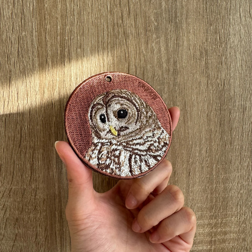 キーホルダー 刺繍 フクロウ モリフクロウ アニマル 動物 キーチェーン 