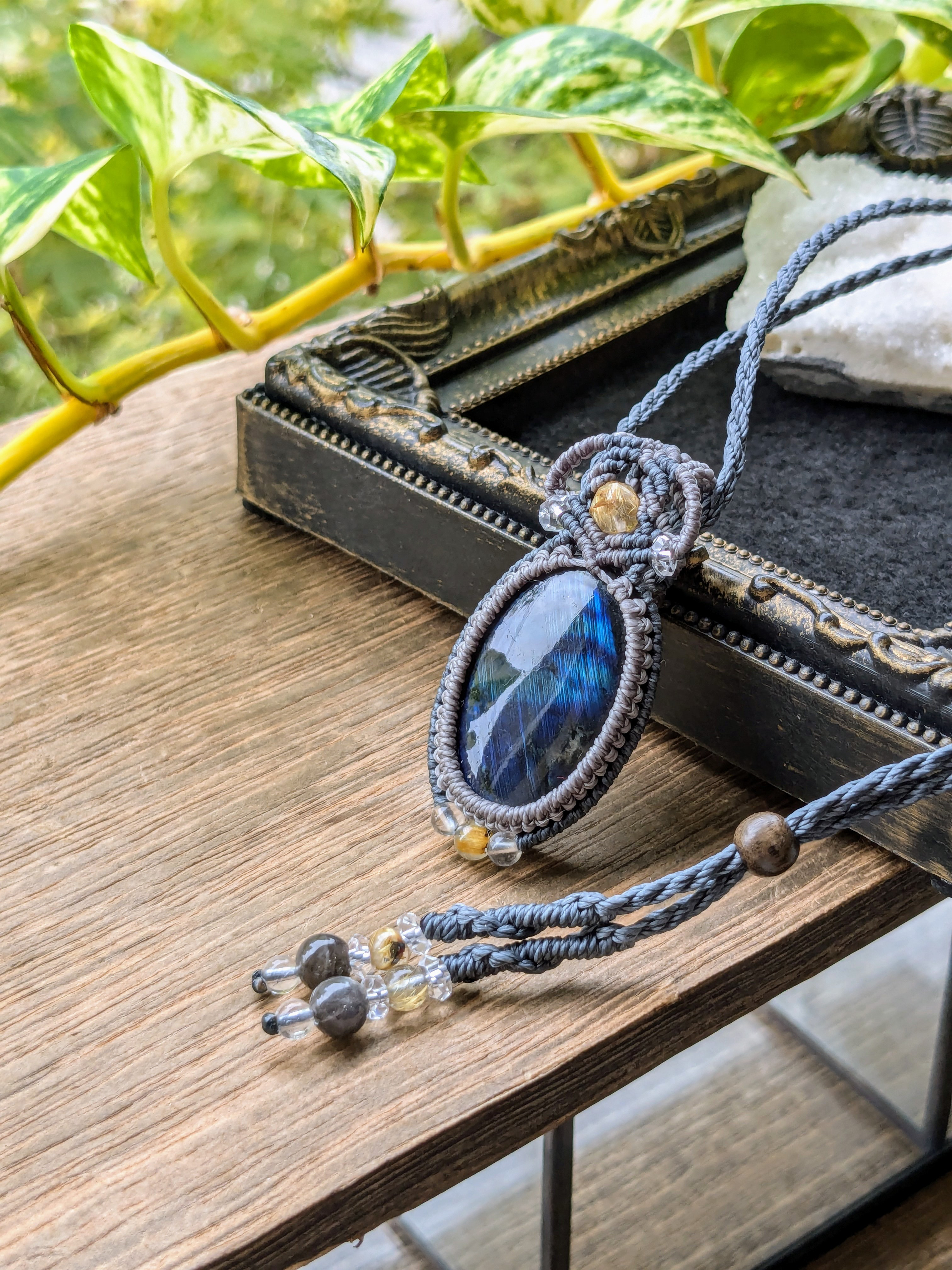 ☆スペクトロライト☆マクラメ編みネックレス 225・マクラメネックレス