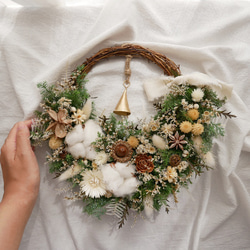 【魔女の棲む森 ～雪の日の花畑～】ドライフラワー リース クリスマスリース 魔女の棲む森 ～雪の日の花畑～】ドライフラワー リース