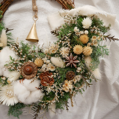 森の針葉樹香るホワイトクリスマスリース ドライフラワー プレゼント