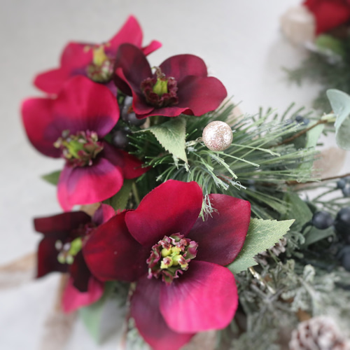 クリスマスローズのスワッグ ❁ 壁掛け 花束 ワインレッド クリスマス