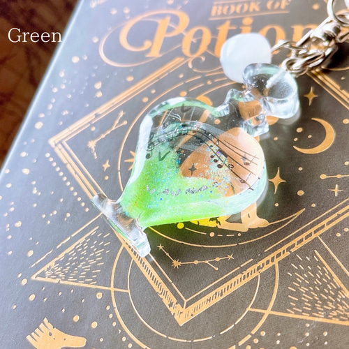 レジン》キーホルダー / 推し色ポーション その他アクセサリー みやこ