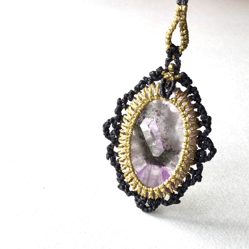 トラピッチェアメジストのマクラメネックレス(チャコール) ネックレス