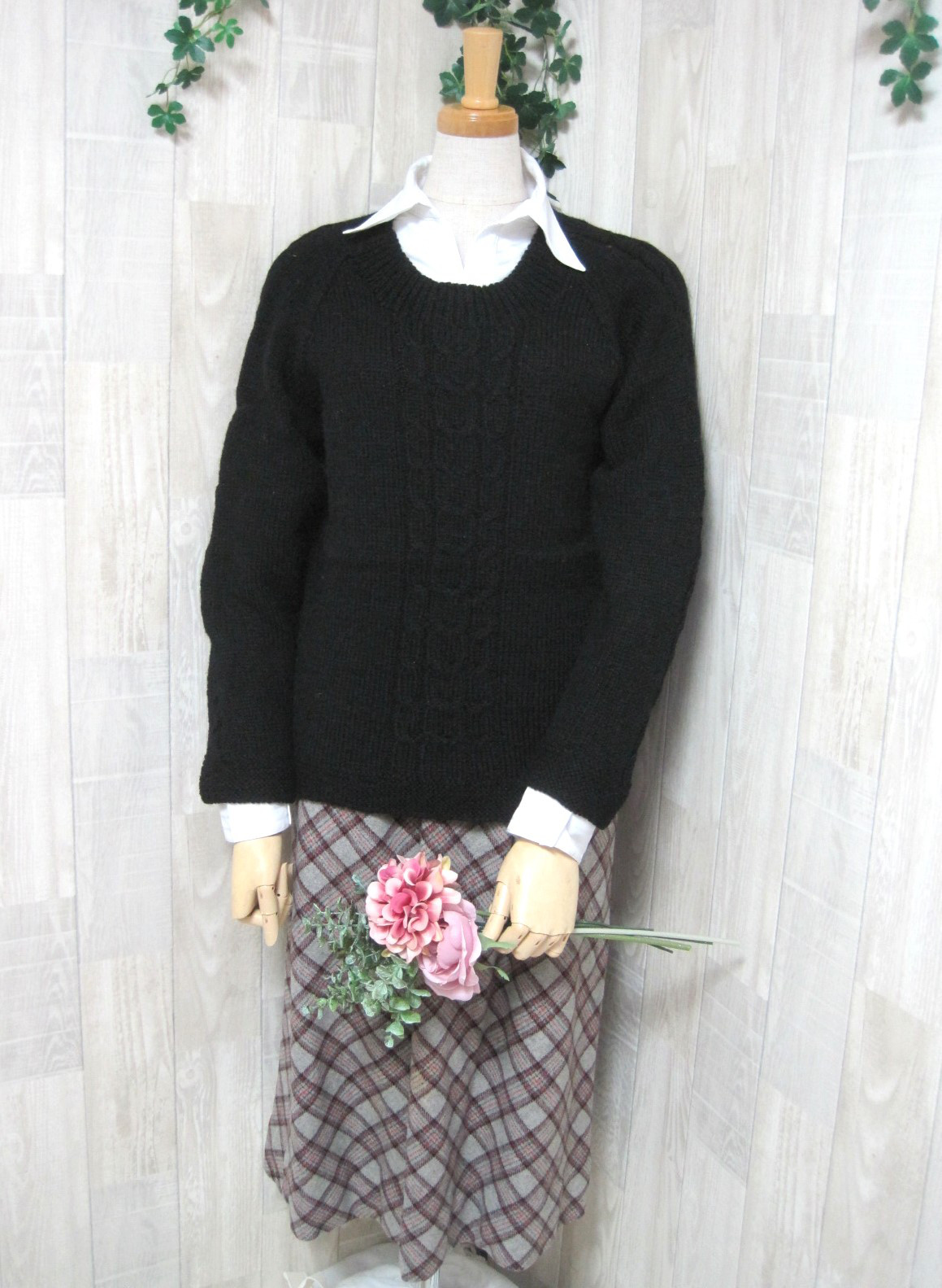 セーター　ウール100％手編みなのに安価　熟練の技術で最高の着心地114