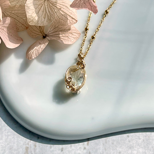 宝石質リビアングラス✨ワイヤーラッピングペンダントトップ 宝石質リビアングラス✨ワイヤーラッピングペンダントトップ