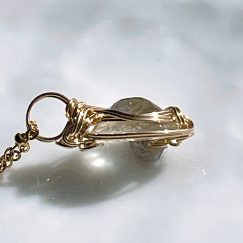 宝石質リビアングラス✨ワイヤーラッピングペンダントトップ 宝石質リビアングラス✨ワイヤーラッピングペンダントトップ