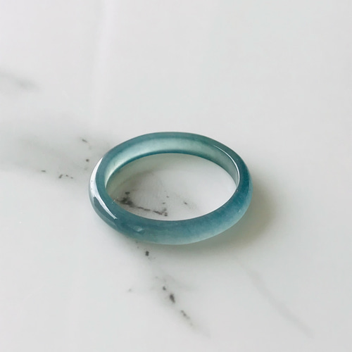 楽天市場】グアテマラ産 翡翠 ヒスイ jade くりぬき リング