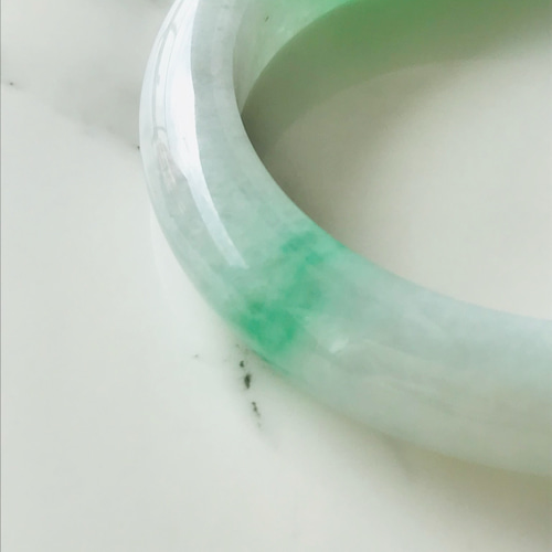 B8010-0137】ジェイド 翡翠 ヒスイ バングル 一点もの ミャンマー産