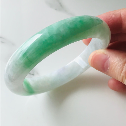 B8010-0137】ジェイド 翡翠 ヒスイ バングル 一点もの ミャンマー産