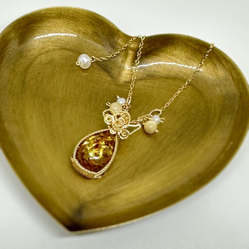 バルティックアンバーの14kgfワイヤーブレスレット ブレスレット