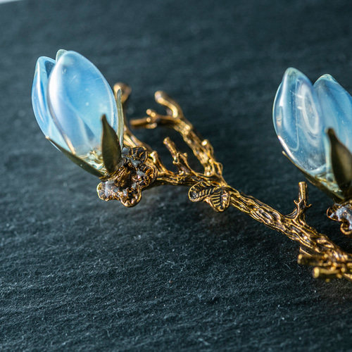 硝子白木蓮の髪飾り かんざし 8gatu 通販 18352105｜Creema