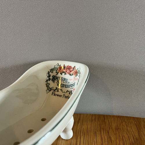 フランスの古いバスタブの形をしたソープディッシュ 石鹸置き