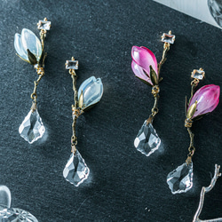 硝子木蓮の一輪耳飾り（白オパール・赤紫、その他） 3枚目の画像