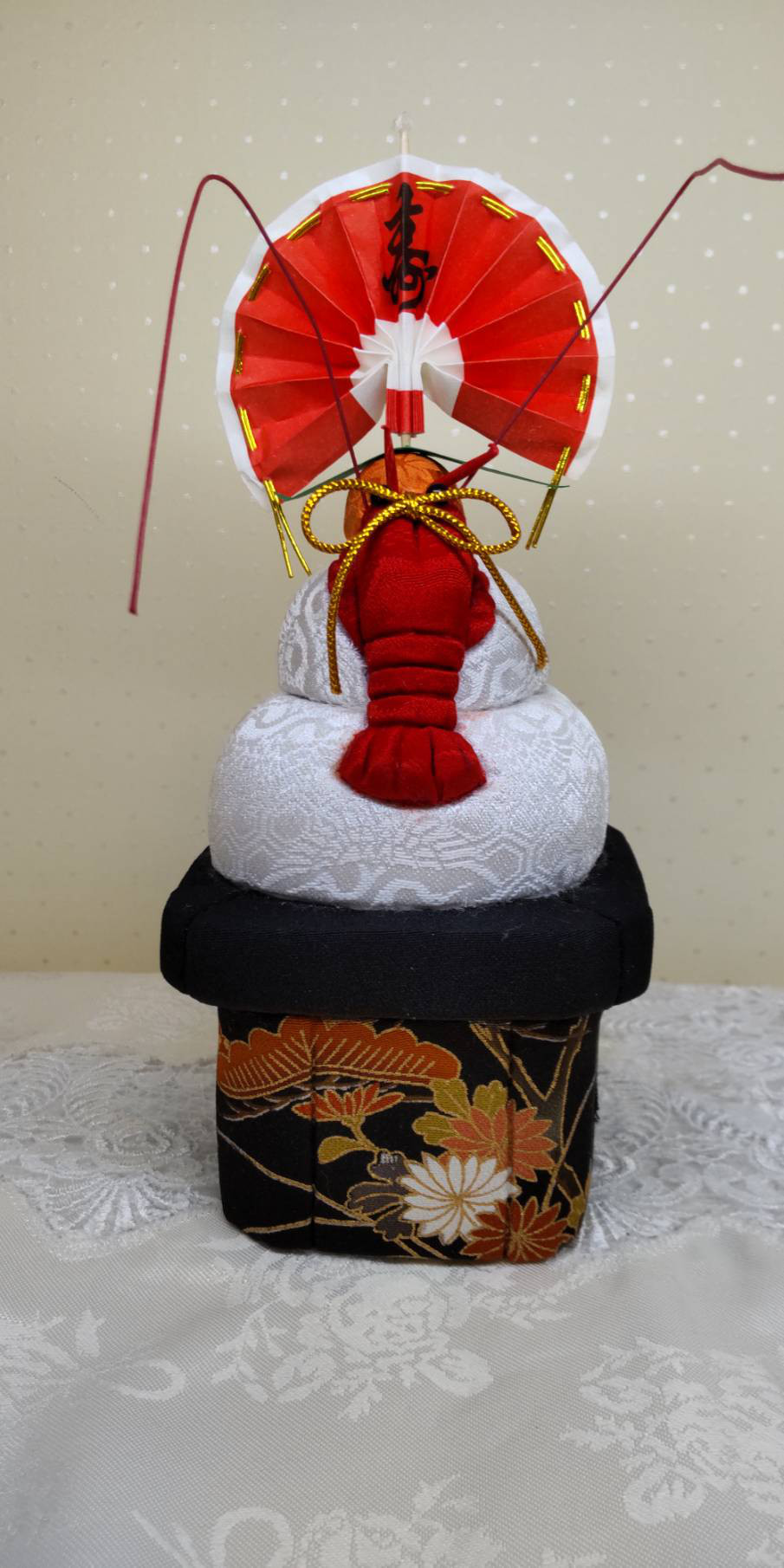 ハンドメイド　木目込み人形　鏡餅　緑系唐松模様の三宝