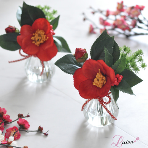 リアルな椿、千両、松、お正月にぴったりなマジカルウォーターアレンジ  