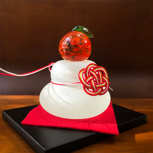 超早割お正月2026】 ガラスの鏡餅 みかんセパレート 水引き付き 鏡餅