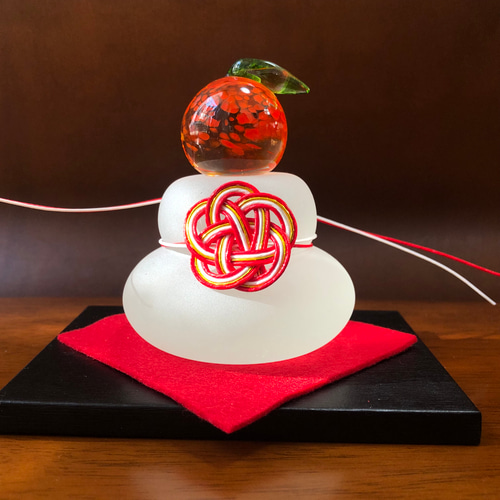 超早割お正月2026】 ガラスの鏡餅 みかんセパレート 水引き付き 鏡餅