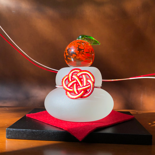 超早割お正月2026】 ガラスの鏡餅 みかんセパレート 水引き付き 鏡餅