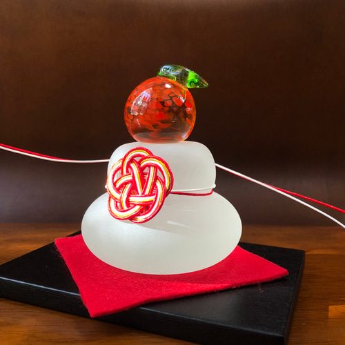 超早割お正月2026】 ガラスの鏡餅 みかんセパレート 水引き付き 鏡餅