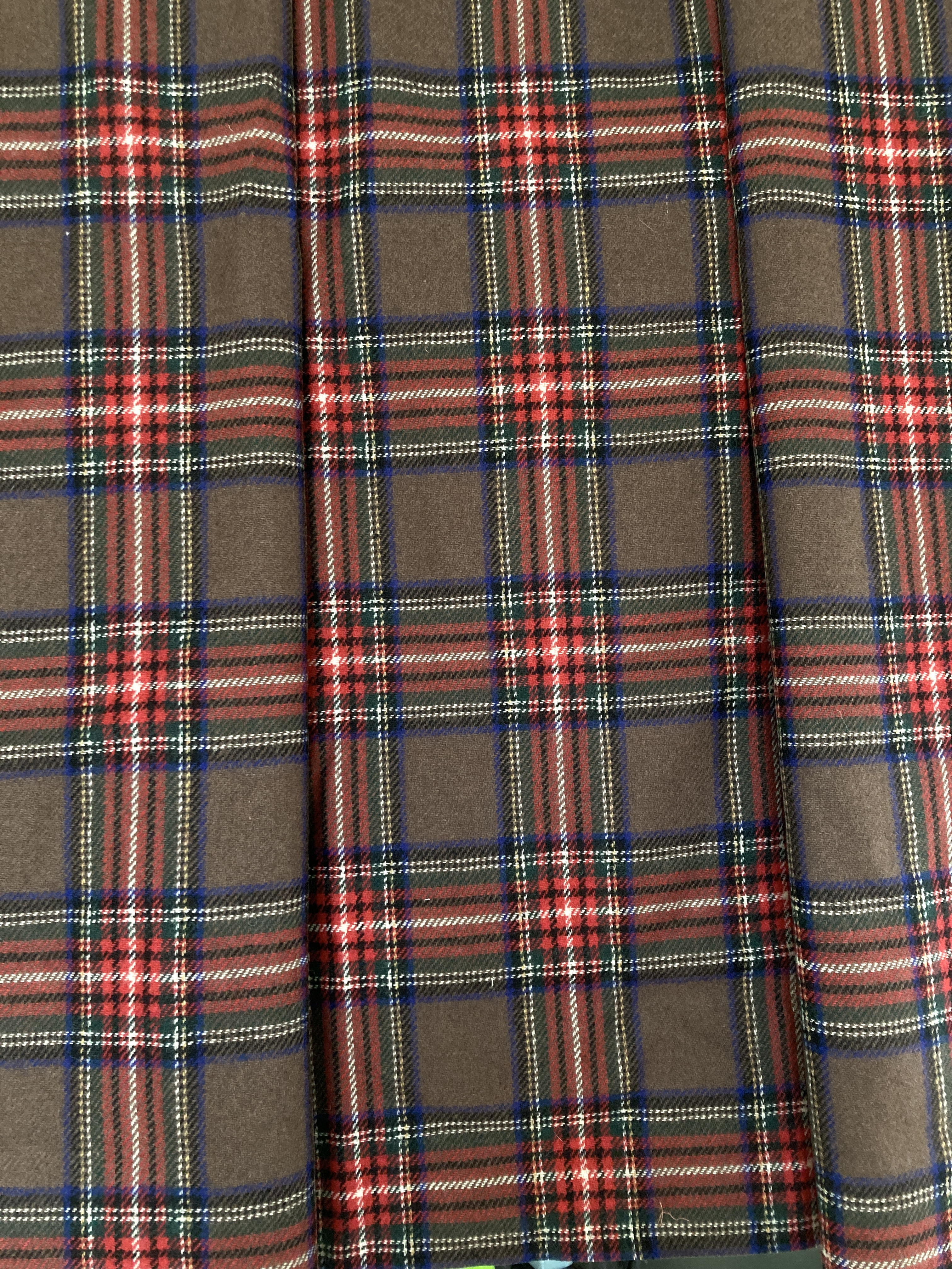 ウールのソフトプリーツスカート　ブラックウォッチ　サイズは指定できます