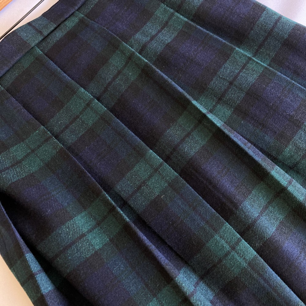 ウールのソフトプリーツスカート　ブラックウォッチ　サイズは指定できます