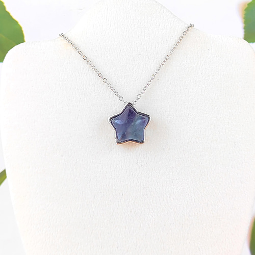 星に願いを☆彡ぷっくり可愛いマルチカラーフローライトのネックレス