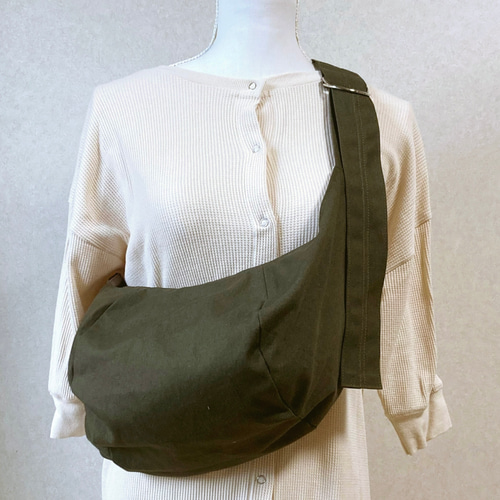 受注制作 Dカン太ベルトのラウンドショルダーバッグ ヴィンテージ帆布