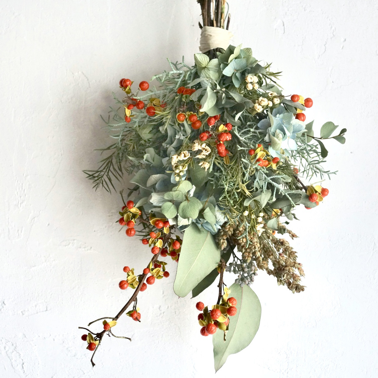 15.秋色紫陽花スワッグ 秋色紫陽花のスワッグ｜Fla-co（フラコ） - フラワーアレンジ