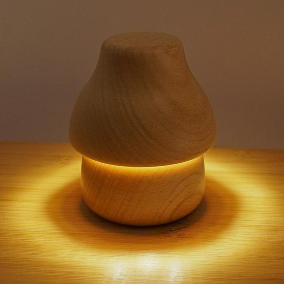 森のきのこ 木製 LEDランプ ベッドサイドランプ USB電源 TOSMU 6枚目の画像