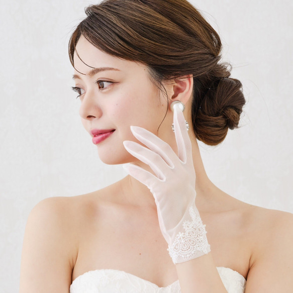 H118 ショートグローブ  ウェディング　結婚式　オーガンジー　レース　刺繍　パール　可愛い　 1枚目の画像