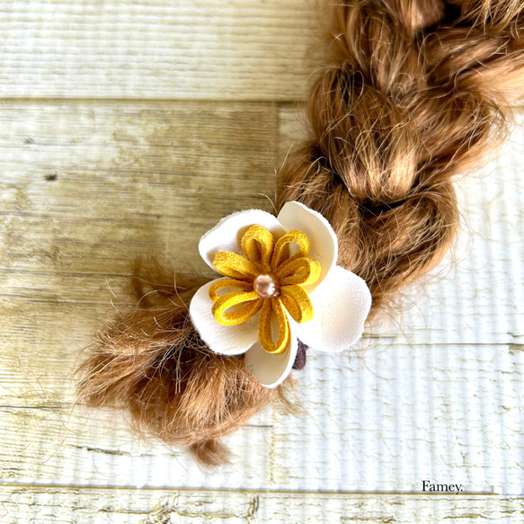大人かわいい梅の花ヘアゴム PUレザー スエード調リボン パールビーズ