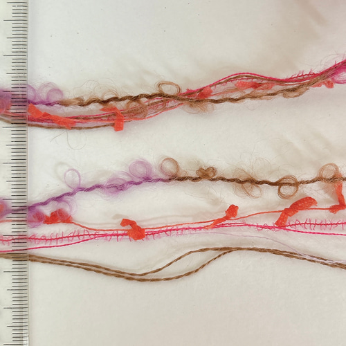 引き揃え毛糸玉*カラフルリボン、ループ× ブラウン、ピンク 毛糸