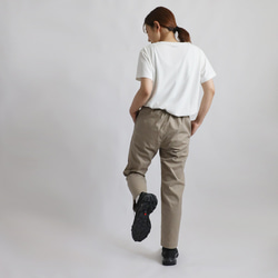 ⁂ラスト１　最終ＳＡＬＥ　９０ｃｍストレッチ伸縮コットンチノ生地すっきり脚長パンツ　チノパン巻き縫いベージュU67B 3枚目の画像