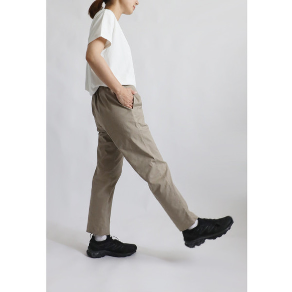 ⁂ラスト１　最終ＳＡＬＥ　９０ｃｍストレッチ伸縮コットンチノ生地すっきり脚長パンツ　チノパン巻き縫いベージュU67B 9枚目の画像