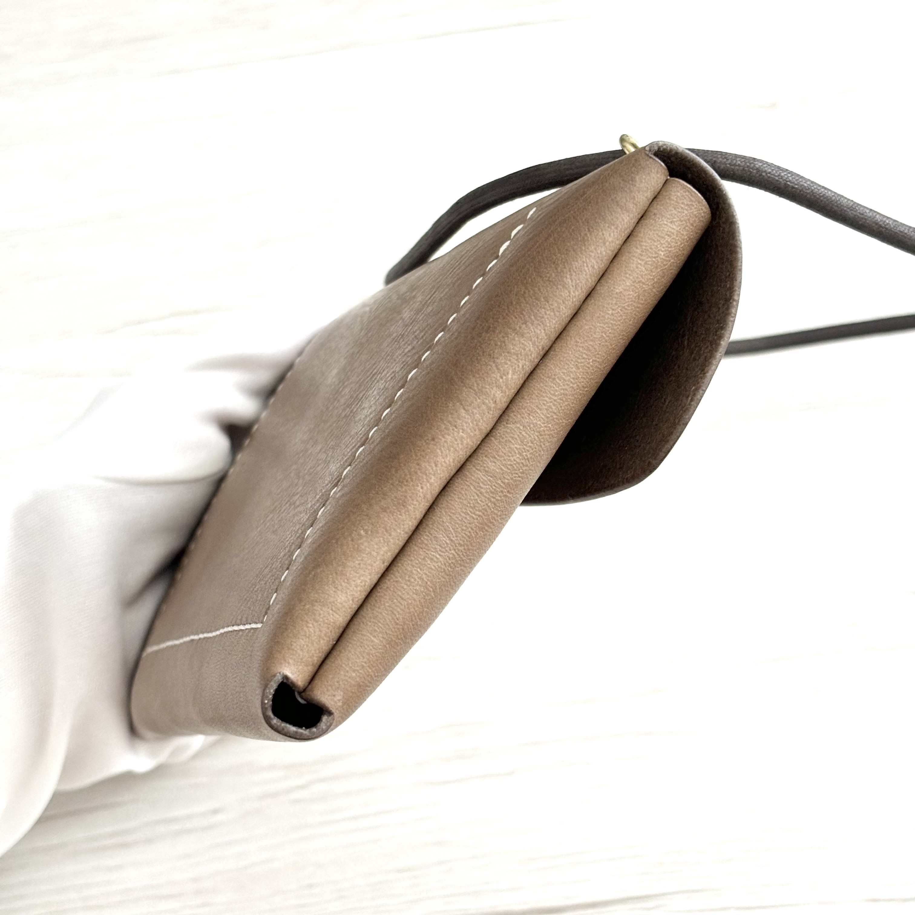 イタリアンレザーミニバッグ/スマホショルダー　トープ（在庫品）