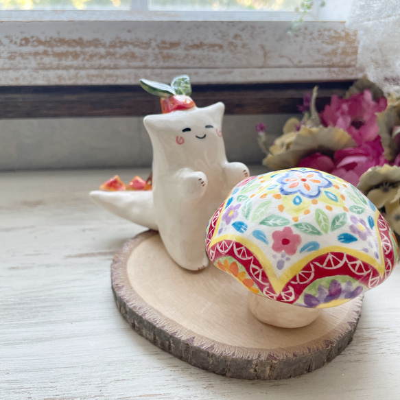 新作】ぴーすこ君 陶人形 花柄キノコ / 恐竜 きのこ その他置物 waco