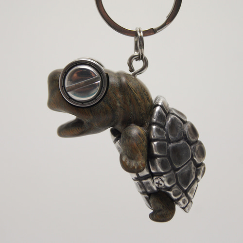 金木工房 カメレオン の 置き物 キーホルダー パロサント カメ パロサント（木材） キーホルダーやバッグチャーム、置物に