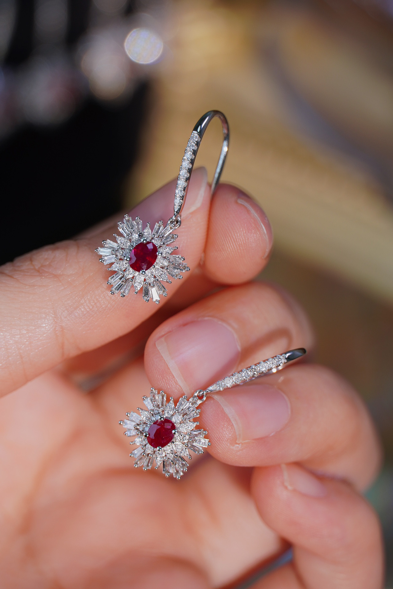 天然ダイヤモンド付きルビーピアスk18