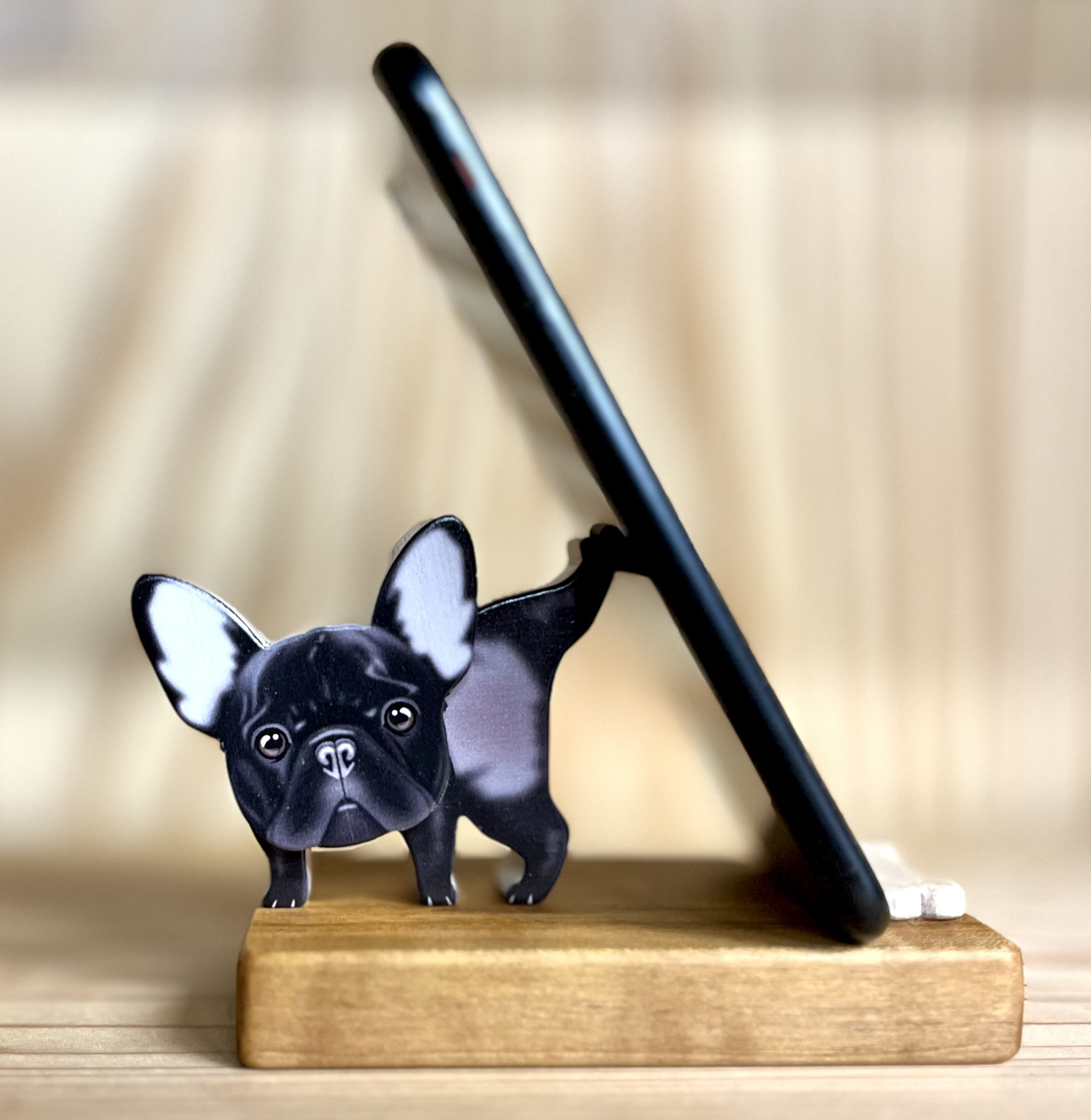 【特集掲載】フレンチブルドッグ（ブリンドル）のスマホスタンド【君は放物線を見たか？】