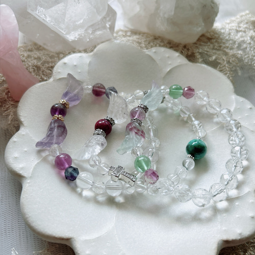 守護・癒し】天使の羽 フローライト＆水晶 天然石ブレスレット