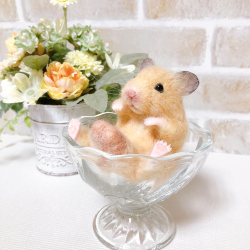 はむタマ座布団♪お座りキンクマハムスター *羊毛フェルト* 羊毛