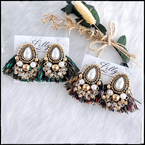 【日本未発売】 大ぶり/ビーズ刺繍ピアス/ゴールド/フリンジ/パール/個性的 ピアス