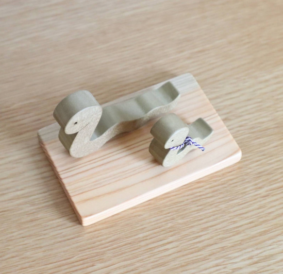 ヘビの親子の干支飾り  お正月飾り ＊受注制作　国産無垢材使用　巳年木製置物・蛇年インテリア　ギフト　 8枚目の画像