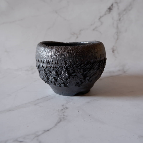 3.5号黒金彩捻り裂紋鉢633 塊根植物 多肉植物 盆栽 植木鉢 作家鉢 鉢皿