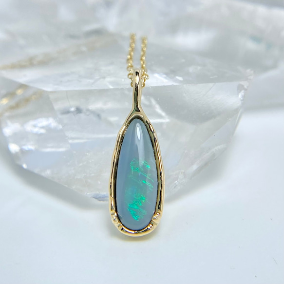 宝石質ブラックオパールとサファイアのマクラメネックレス 宝石質ブラックオパールとサファイアのマクラメネックレス